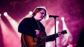 Lewis Capaldi: Vermögen, Einkommen und finanzieller Erfolg 2024